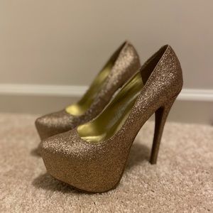 Sparkle Pumps Only Used Once (Size 6.5)